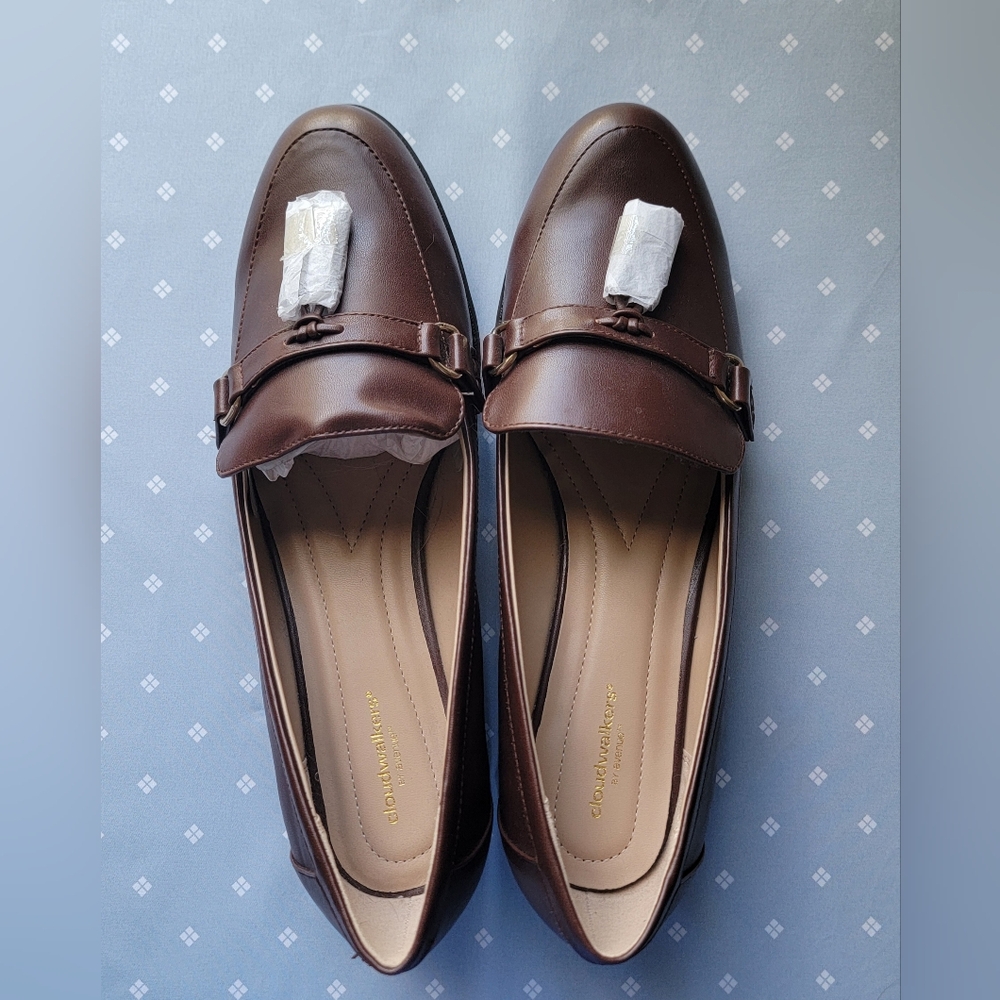 NWOT CloudWalkers Ashley - Brown Loafers Shoes Women's 13W